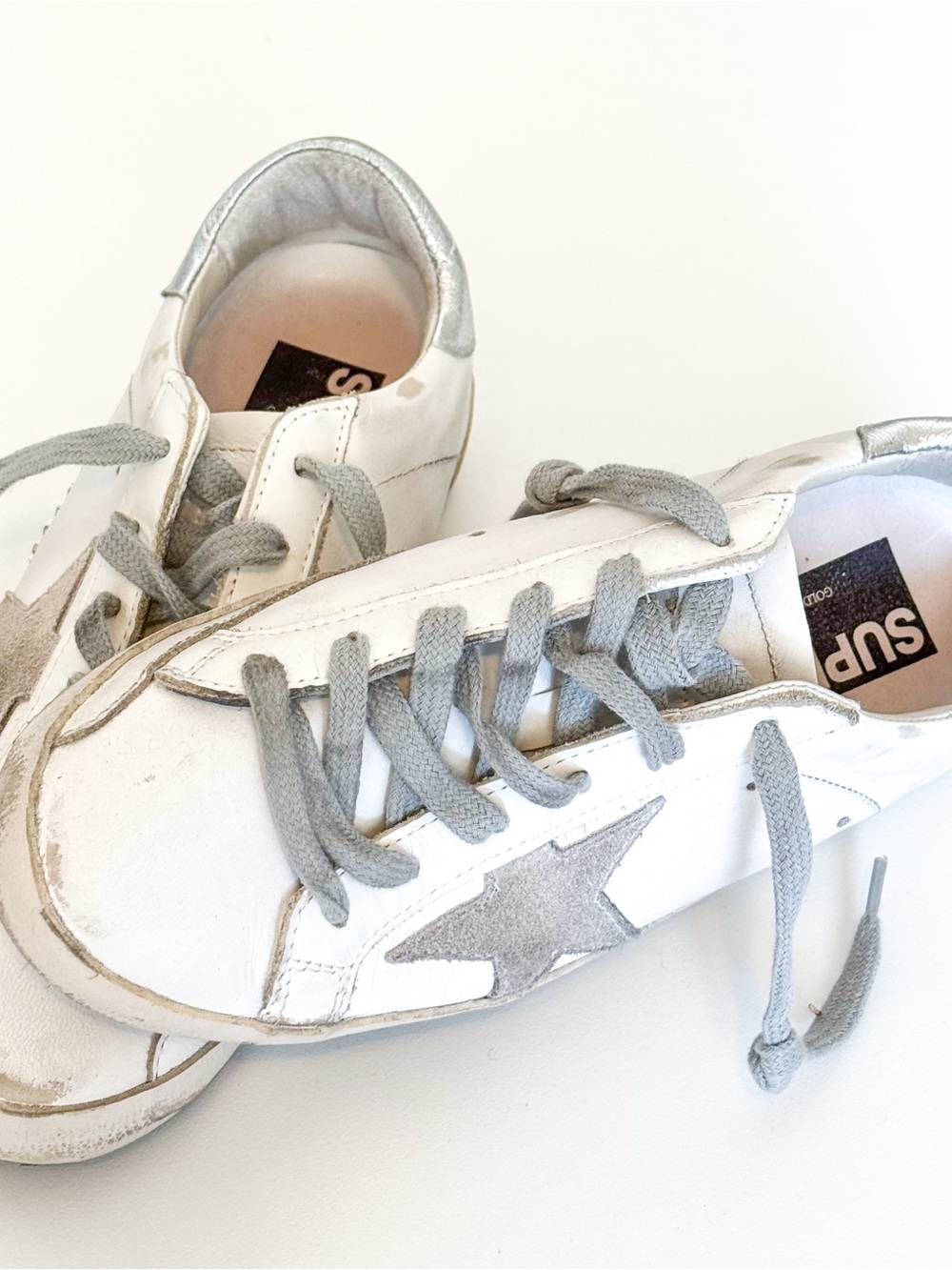 ✨Golden Goose Superstar Sneakers - Sz 35/US 5-6 - White Silver Star- Like New ✨